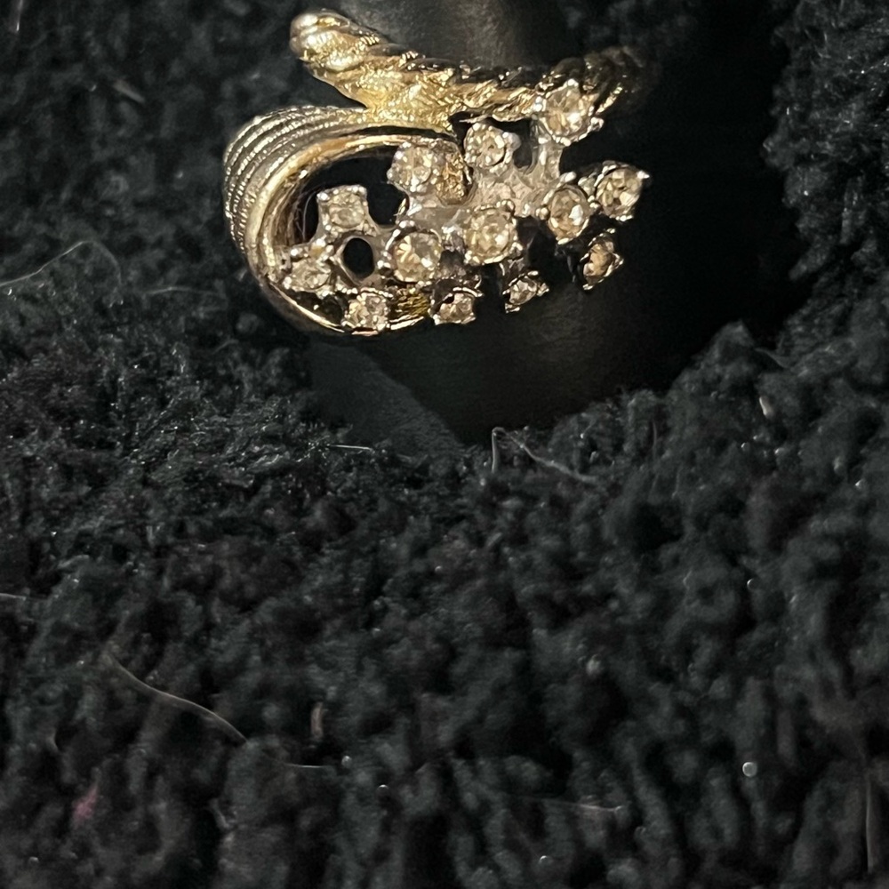 Vintage 1960 Cornucopia Ring - image 3